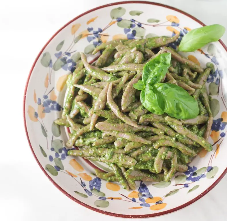 Chestnut Flour Pasta with Pesto Sauce