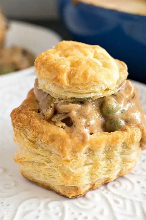 Chicken à la King with Puff Pastry