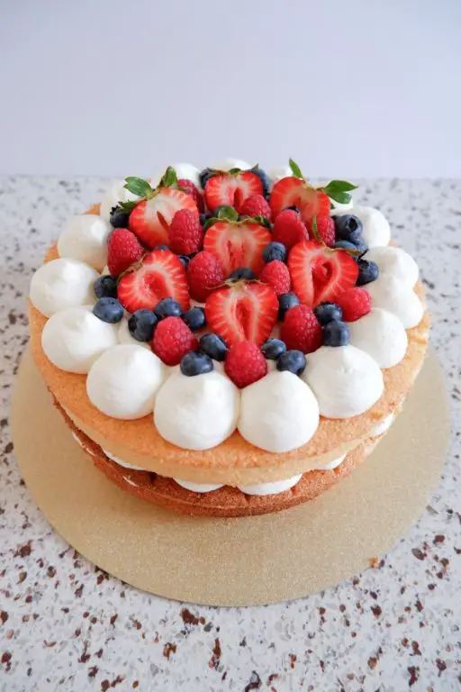 Chiffon Cake with Fresh Berries and Whipped Cream
