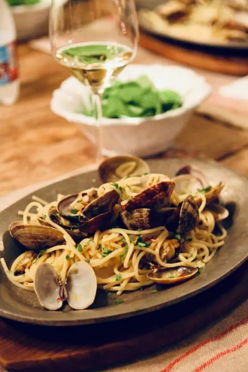 Christmas Eve Spaghetti with Clam Sauce