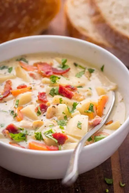 Clam Chowder with hearty potatoes