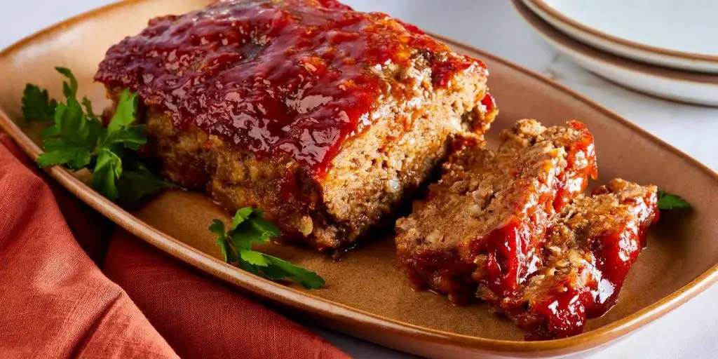 Classic Meatloaf with Ketchup Glaze