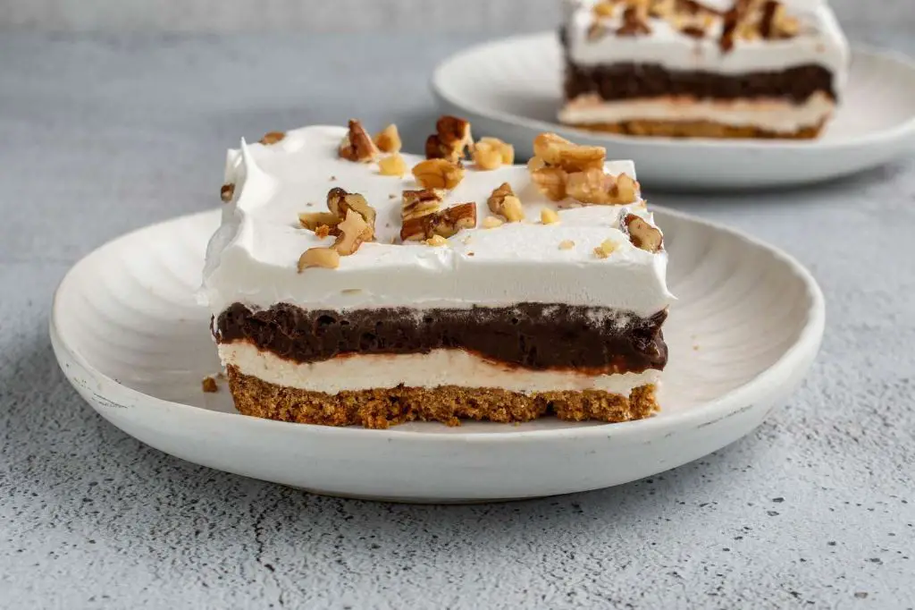Cool Whip and Graham Cracker Layered Dessert