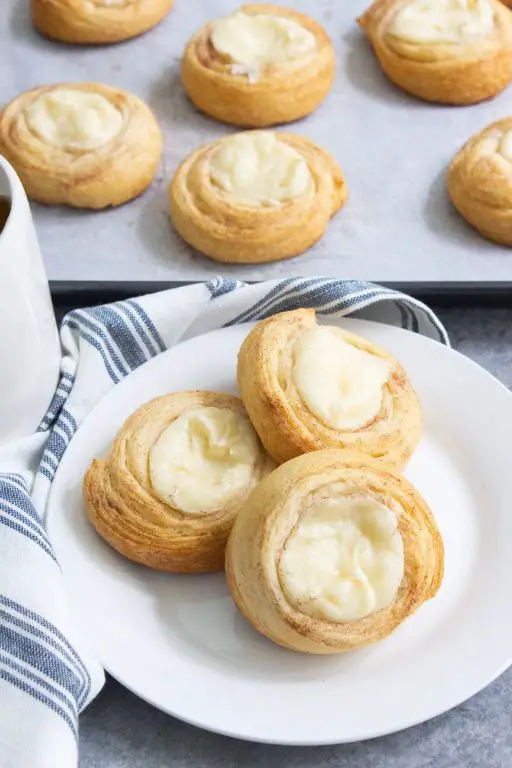 Crescent Roll Breakfast Danish with Cream Cheese
