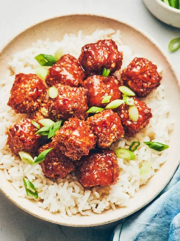 Crispy Tofu Nuggets with Sweet Chili Sauce