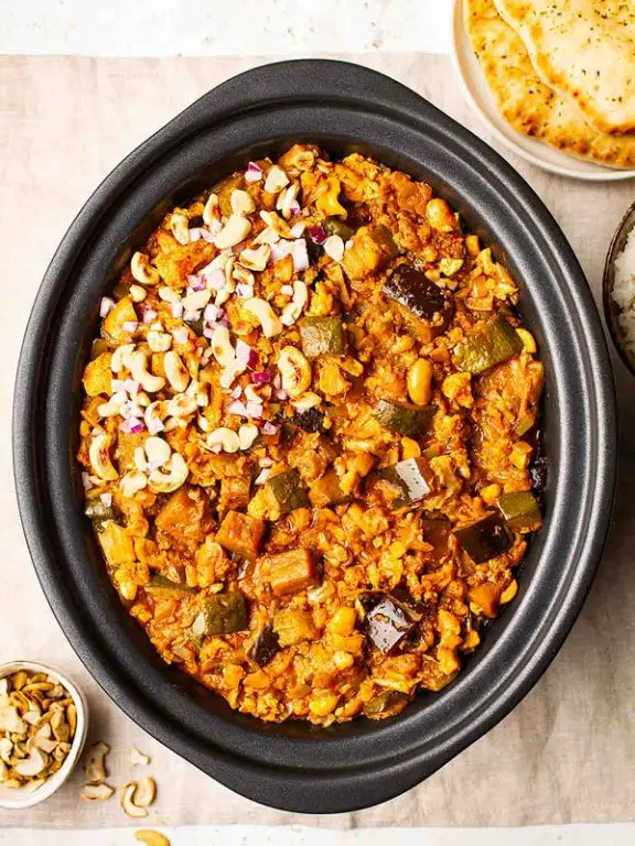 Easy Crockpot Vegetable Curry