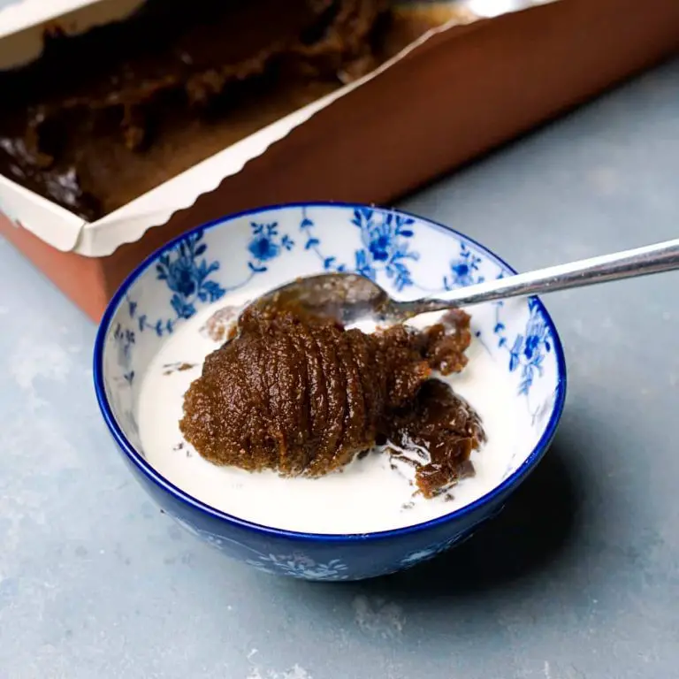 Finnish rye porridge with milk