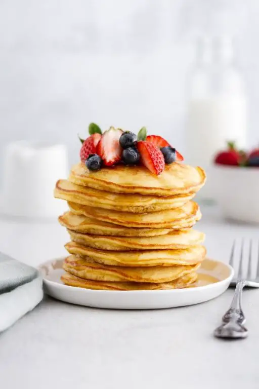 Fluffy Coconut Flour Pancakes