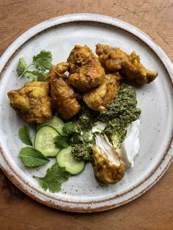 Garlic Butter Chicken Pakoras with Coriander Dip