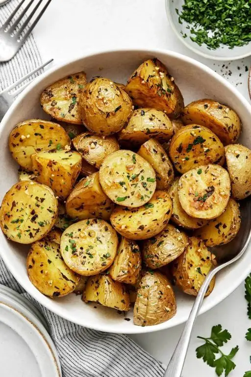 Garlic Herb Roasted Potatoes