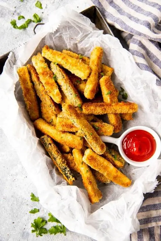 Garlic Parmesan Zucchini Fries