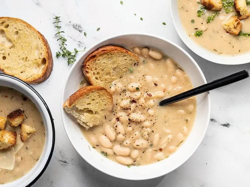 Garlicky White Bean Soup