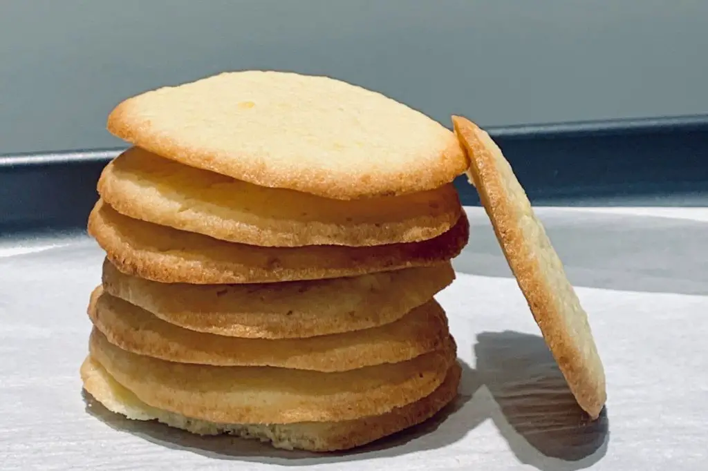 Golden Egg Yolk Butter Cookies