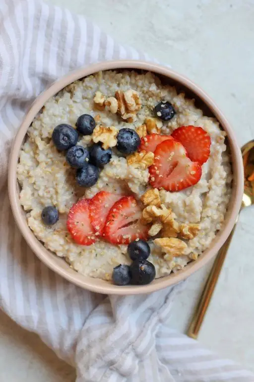 Healthy 4-Ingredient Overnight Oats