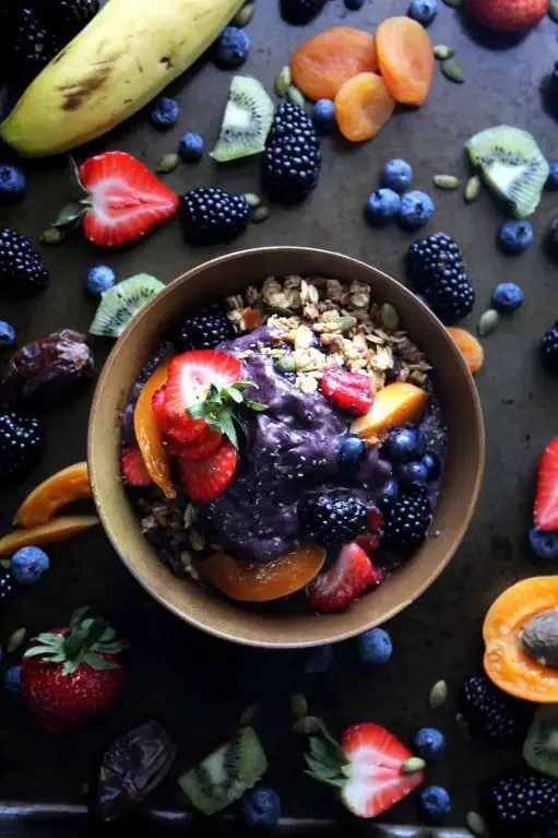 Healthy 5-Ingredient Smoothie Bowl