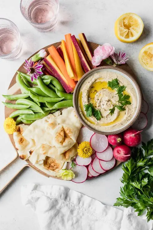 Hummus and Veggie Plate