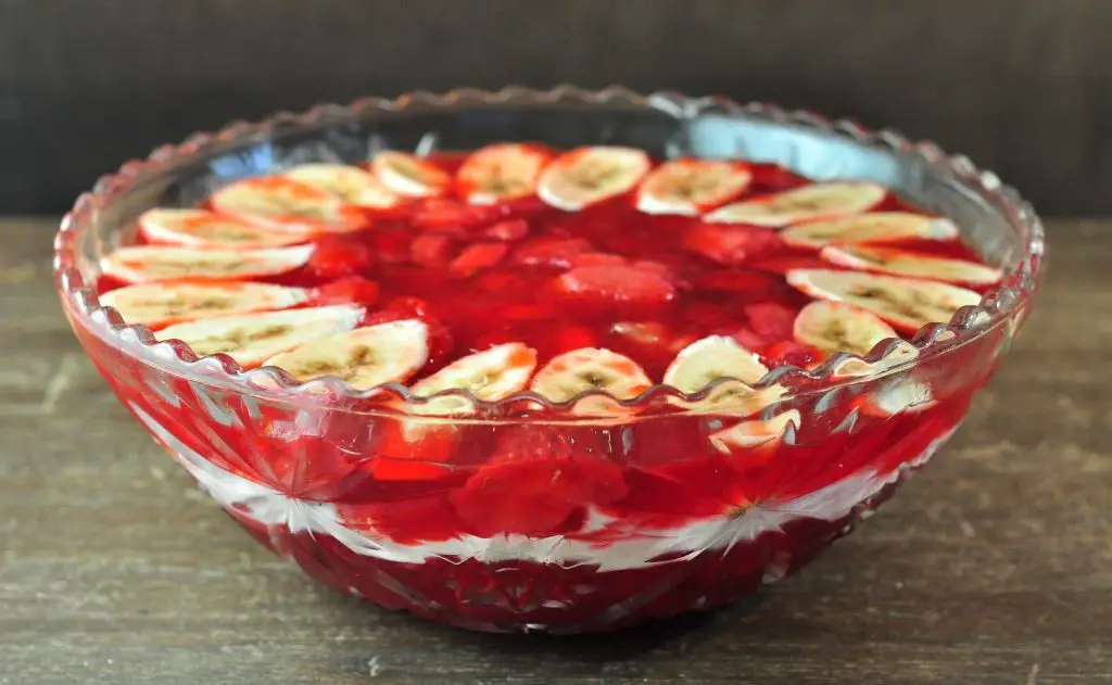 Jell-O salads with fruit and cream