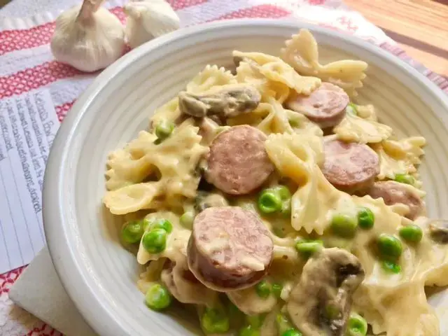 Kielbasa and Pea Pasta in Garlic Butter Sauce