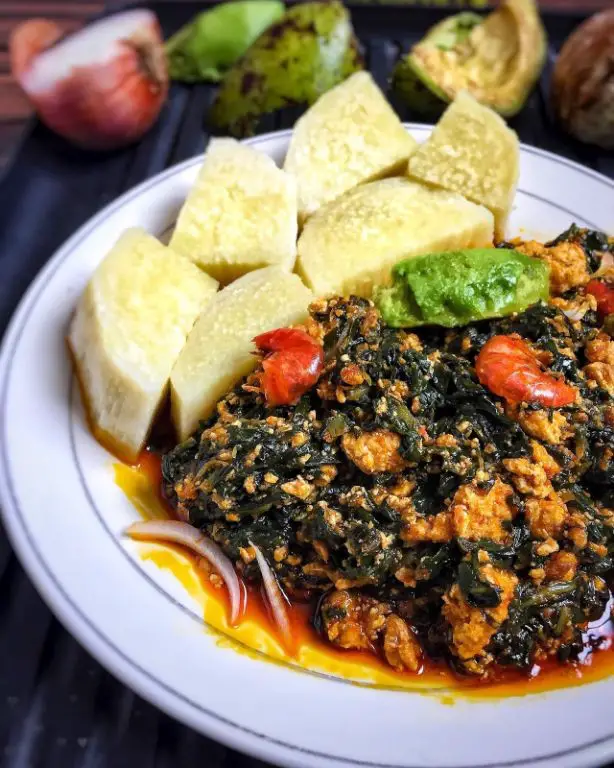 Kontomire Stew with Boiled Yam