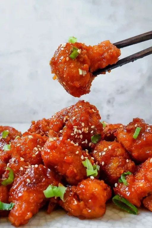 Korean Fried Cauliflower with Gochujang Sauce