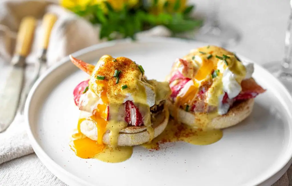 Lobster Benedict with Hollandaise Sauce