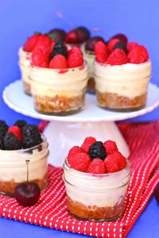 Mini Crock Pot Cheesecake