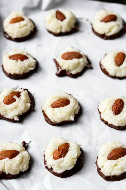 No-Bake Almond Joy Cookies