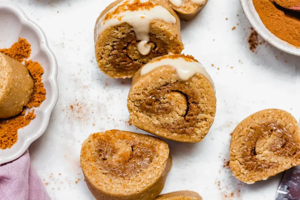 No-Bake Cinnamon Roll Cookies