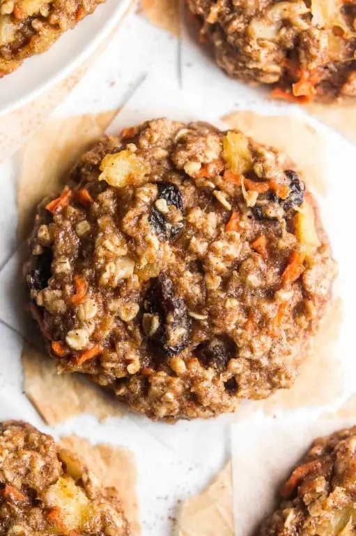 Oatmeal Cookies with Raisins and Carrots