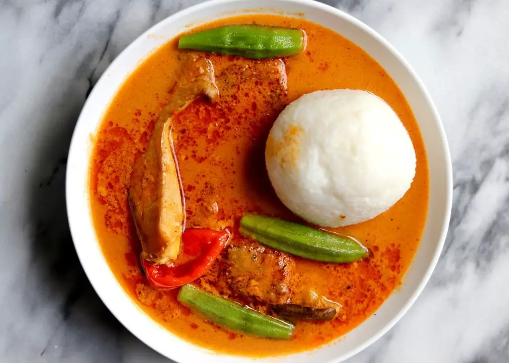 Omo Tuo with Groundnut Soup