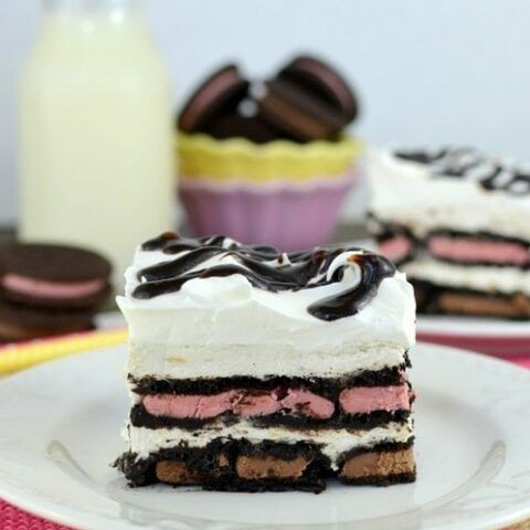 Oreo banana split cake