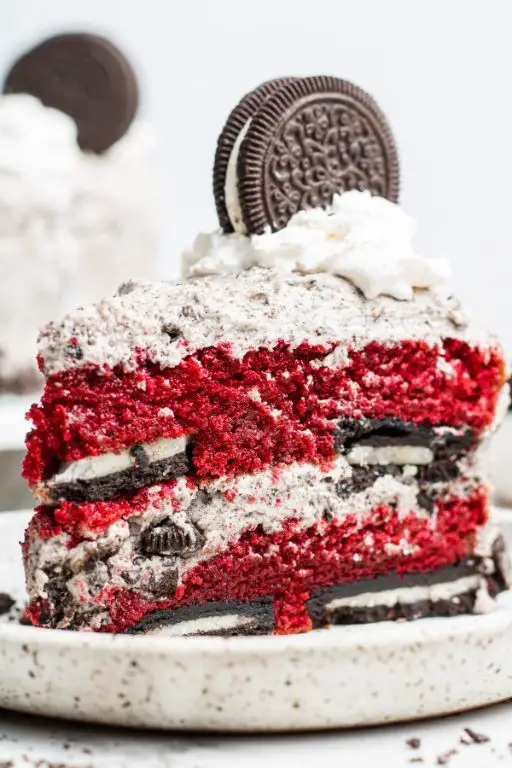 Oreo red velvet cake