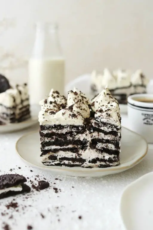 Oreo tiramisu cake