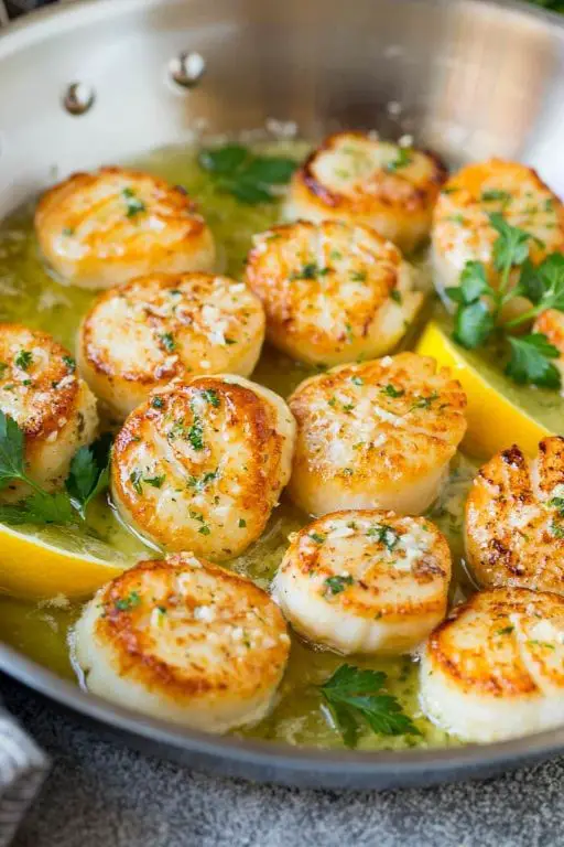 Pan-Fried Scallops with Garlic Aioli