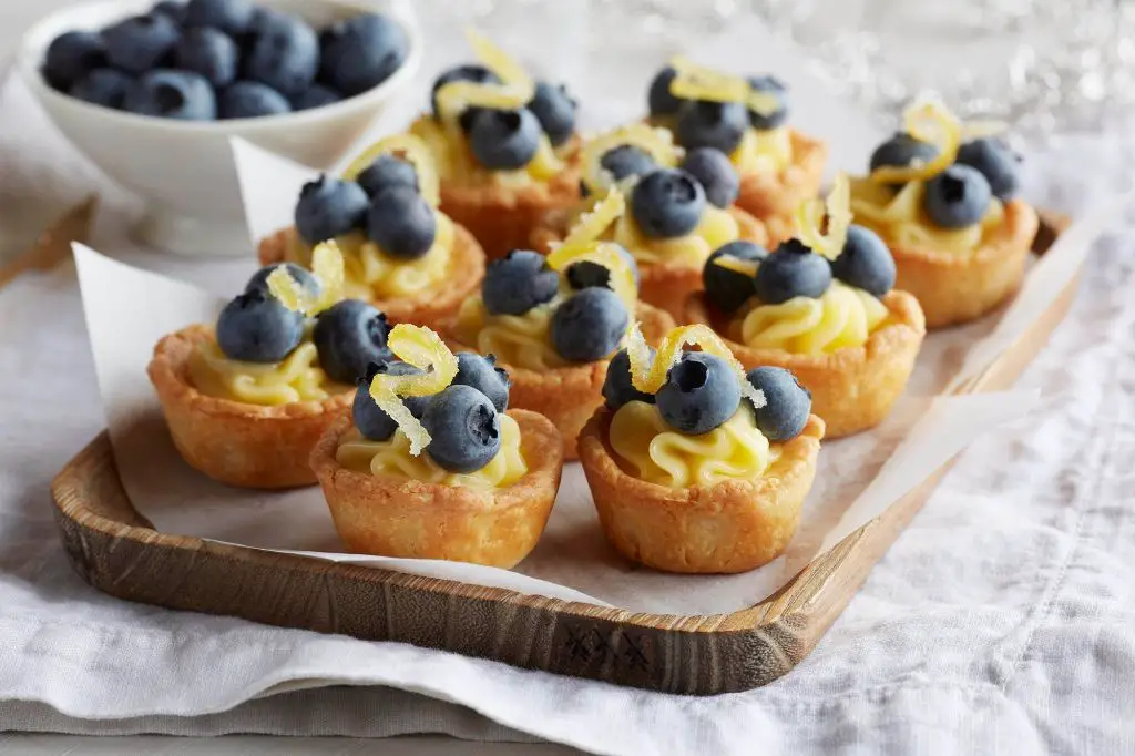 Puff Pastry Lemon Curd Tartlets