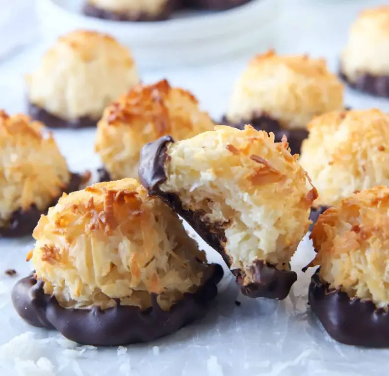Quick Coconut Macaroons