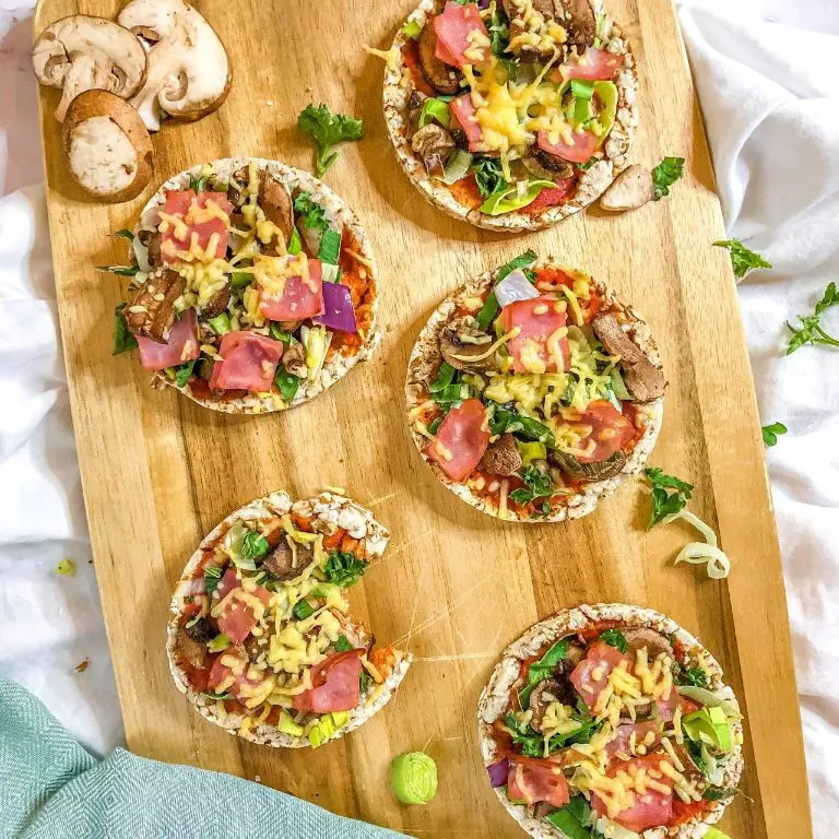 Rice Cake Pizzas with Tomato Sauce and Cheese