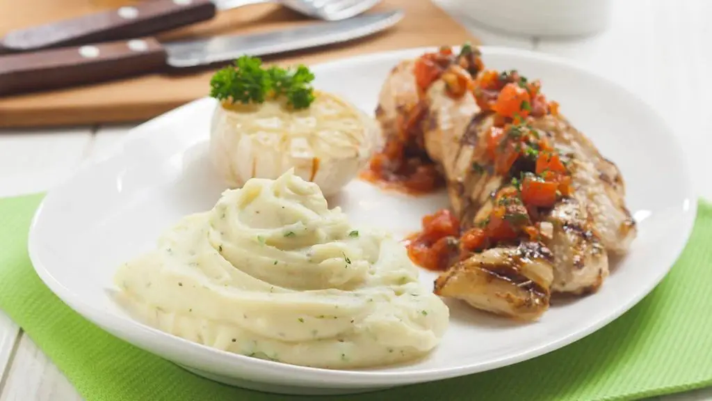 Rosemary Garlic Chicken Barb with Mashed Potatoes