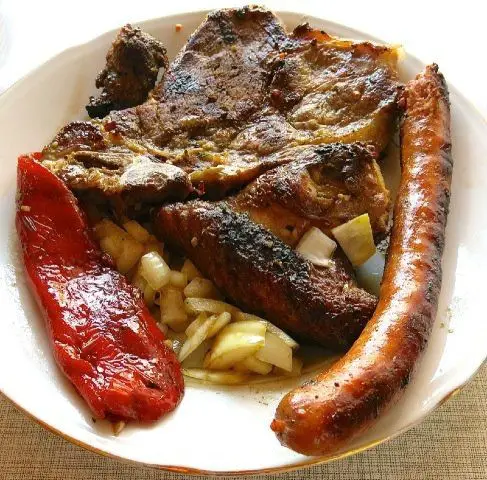 Roštilj with Mixed Grilled Meats