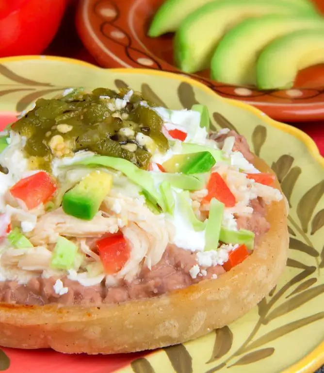 Shredded Chicken Sopes
