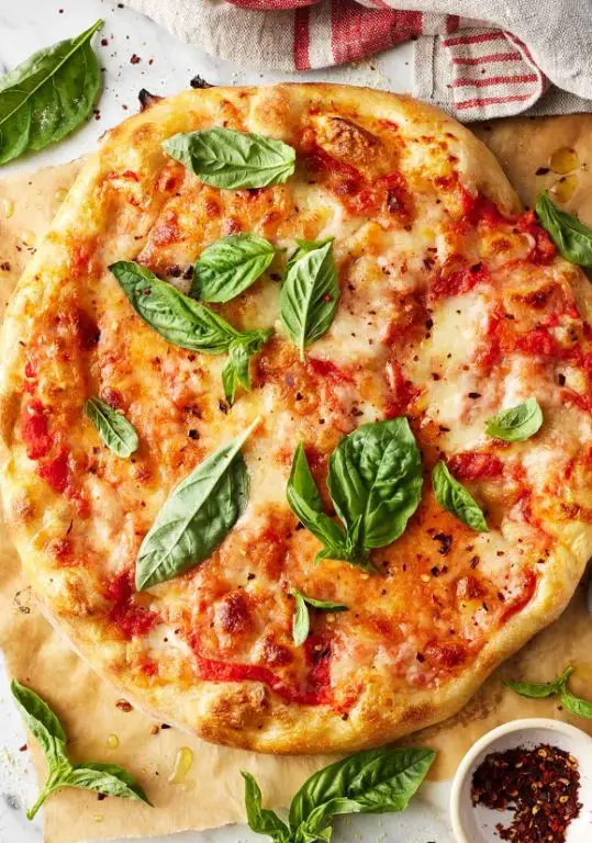 Simple 20-Minute Margherita Pizza