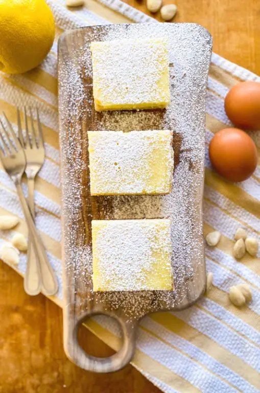 Simple 4-Ingredient Lemon Bars
