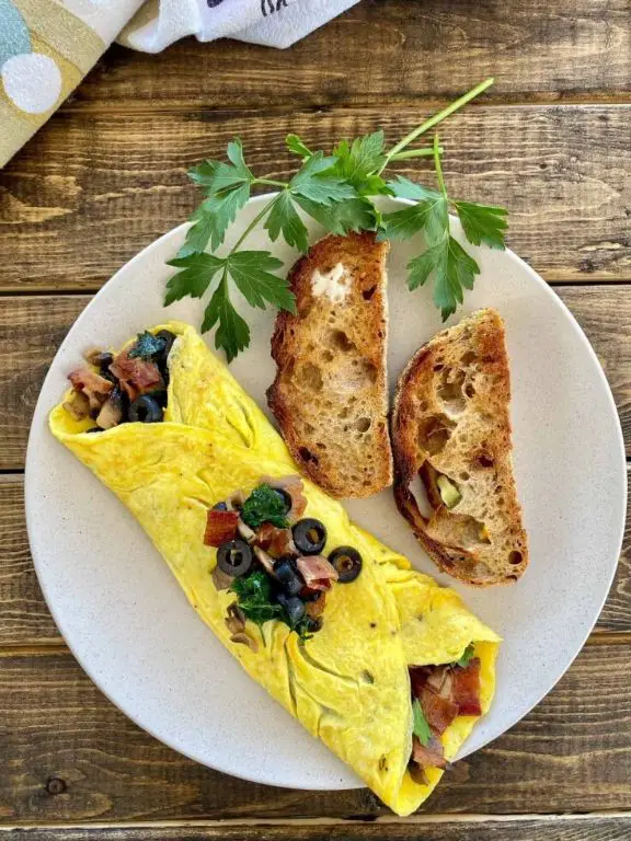 Simple 5-Ingredient Omelette