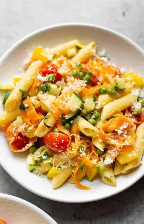 Simple 5-Ingredient Pasta Primavera