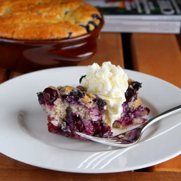 Simple Blueberry Cobbler