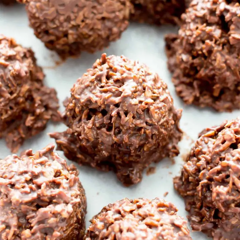 Simple Chocolate Coconut Clusters
