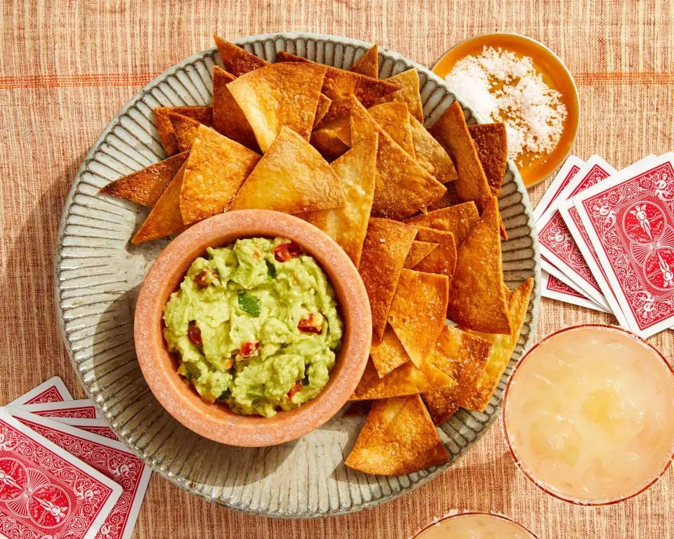 Simple Guacamole with Tortilla Chips
