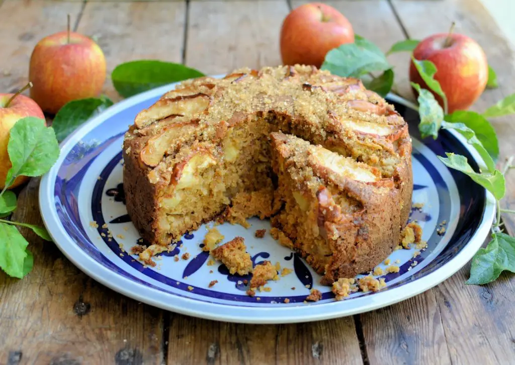 Spiced Apple Cake