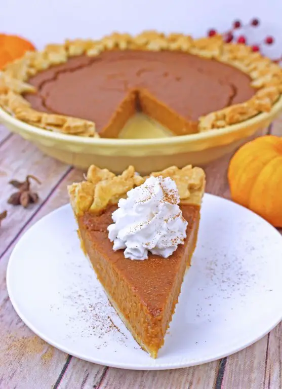 Spiced Pumpkin Pie with Cornstarch to Replace Eggs