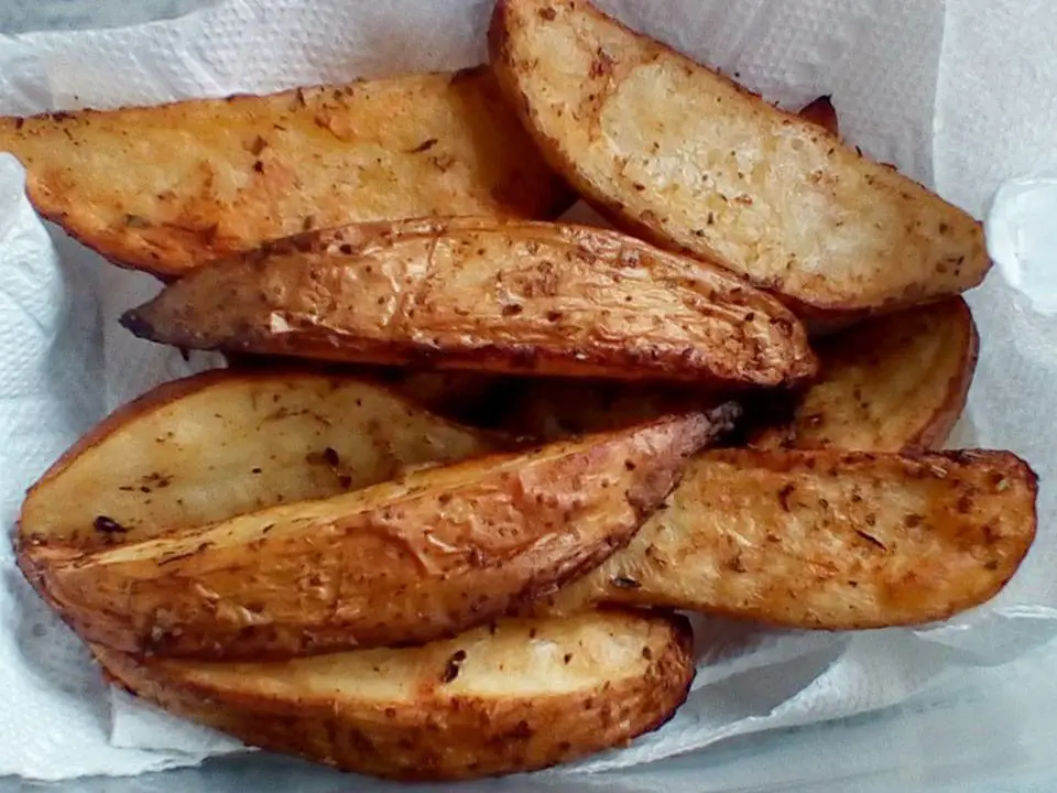 Spicy Cajun Grilled Potato Wedges